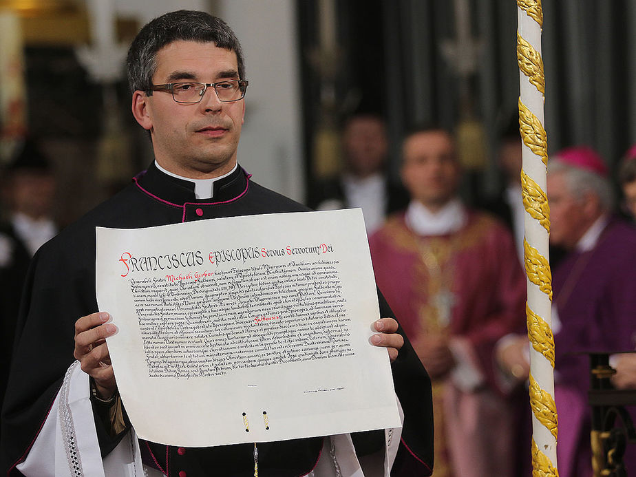 Bischof Dr. Michael Gerber feierlich in sein Amt als Bischof von Fulda eingeführt